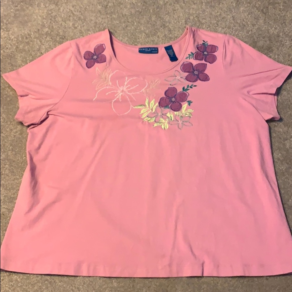 🦄3/$30 Purple embroidered floral blouse